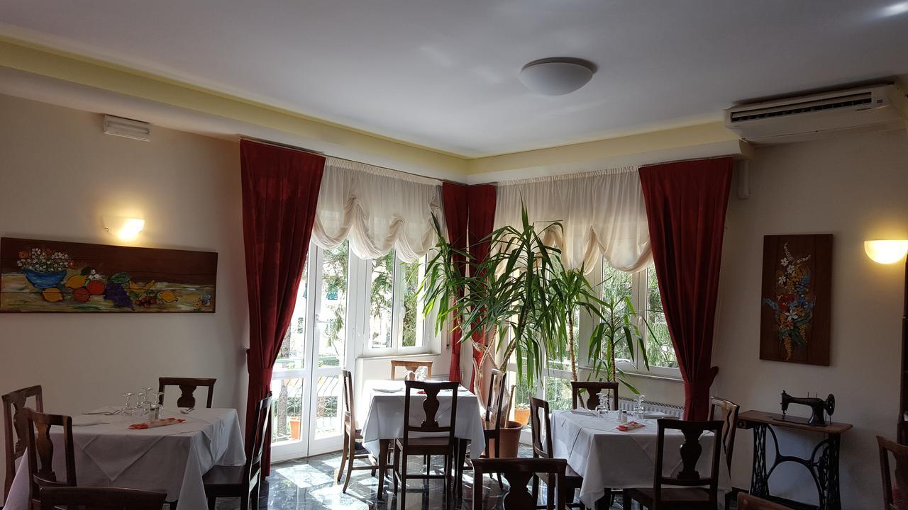 Hotel La Pineta Cogoleto Zewnętrze zdjęcie